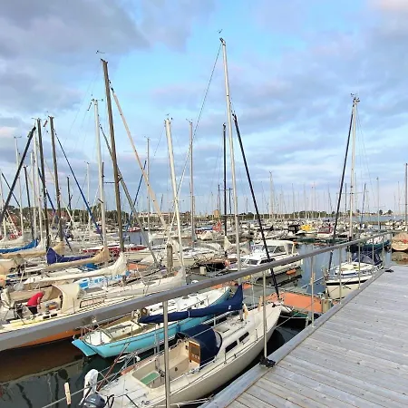 Fiete Unshusboot Holiday home *