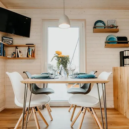 Holiday home Fiete Unshusboot Grossenbrode